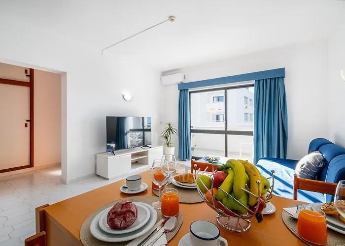 Cozy With Indoor Pool Appartement *